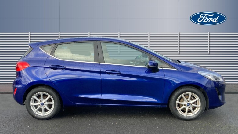 Ford Fiesta 1.1 Zetec 5dr Petrol Hatchback